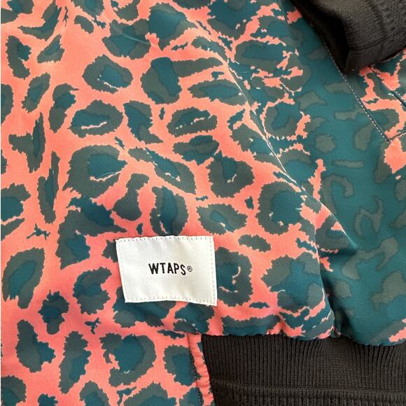 WTAPS - Leopard Print Faille Camo Bomber Jacket in Teal Green & Pink - Picture 3 of 6
